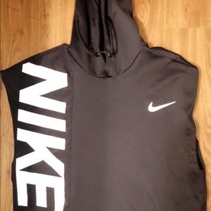 Sleeveless workout hoodie
